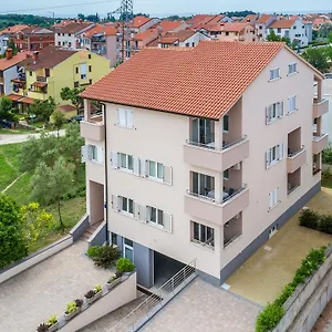 Nada Apartament
