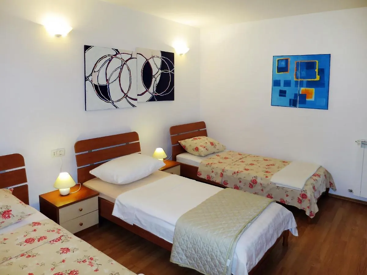 Apartment Zinka - Roj130 By Interhome